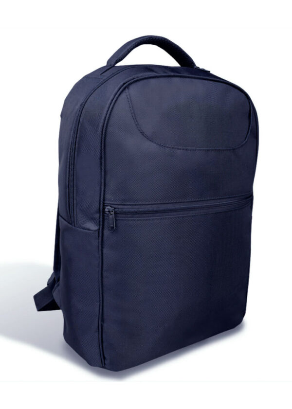 Mochila con vista al frente de costado