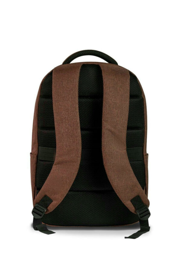 Vista de la mochila en su parte trasera