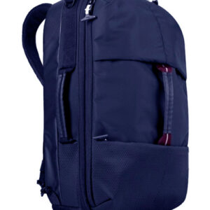 Mochila de viaje Zerna de color azul, se muestran sus Asas superior y posterior de mano para mayor comodidad