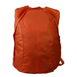 Mochila con vista al frente de color naranja