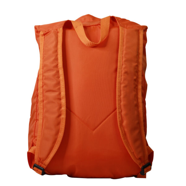 Mochila con vista de la parte trasera de color naranja