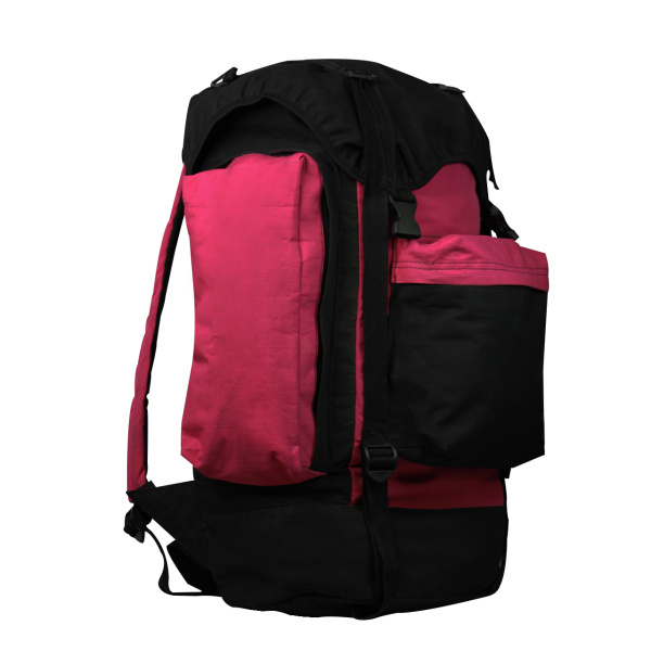 Vista lateral de Mochila para campamento de nylon rosa, con tapa para la bolsa principal, bolsa en la parte delantera y bolsillos laterales